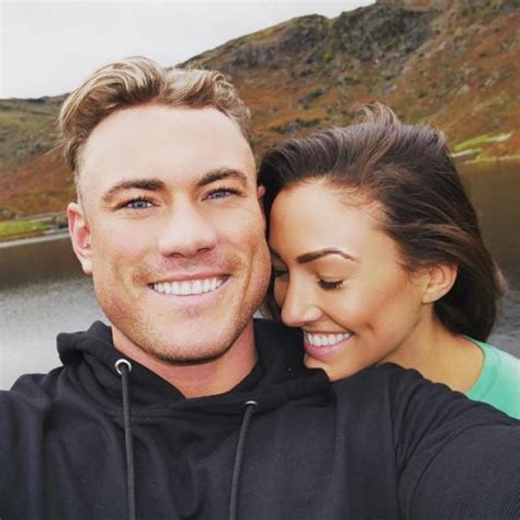 Love Island’s Sophie confirms Tom IS speaking to her and they .